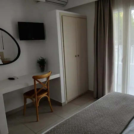Melissa Guest house Naousa (Paros)